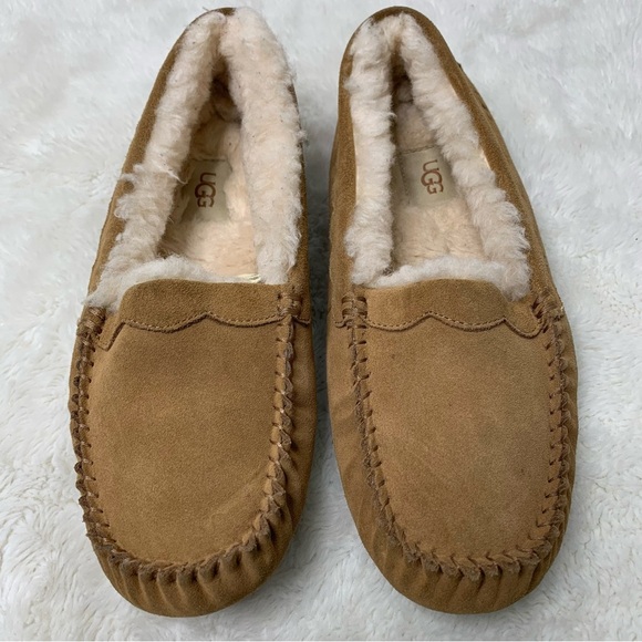 UGG 1118841 Women's Scalloped Moc Slipper in Chestnut Brown Size 9 - Picture 1 of 14